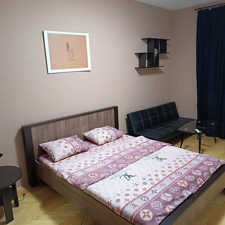 Ляльковий Театр Не Мансарда Львів Екстер'єр фото
