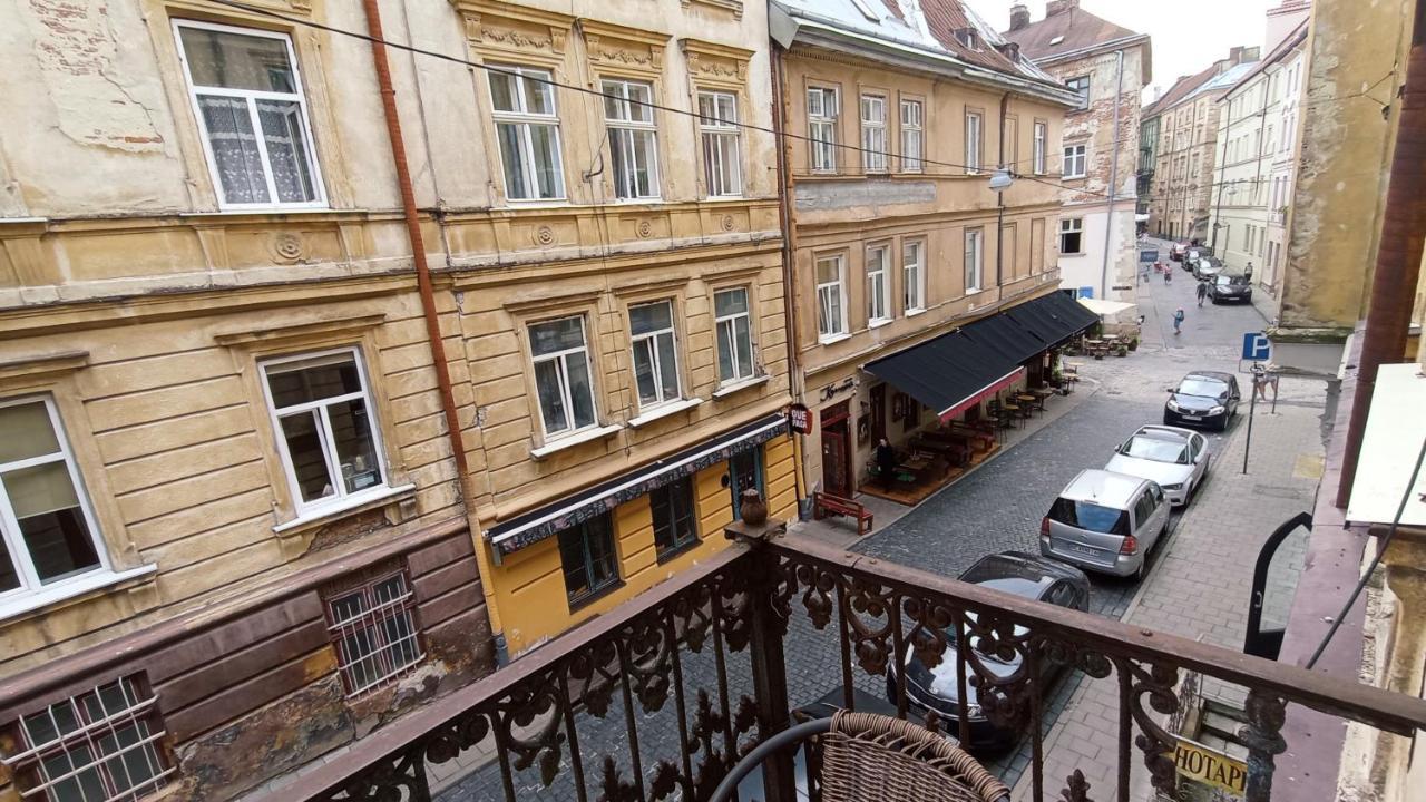 Ляльковий Театр Не Мансарда Львів Екстер'єр фото